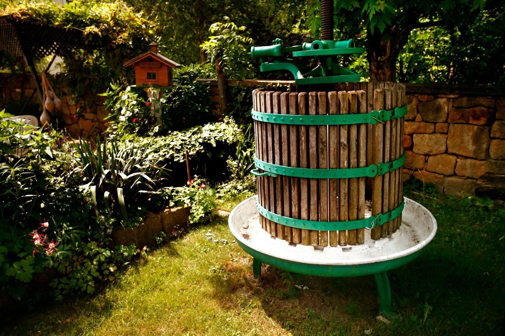 Keszi Panzió Budakeszi Exterior foto